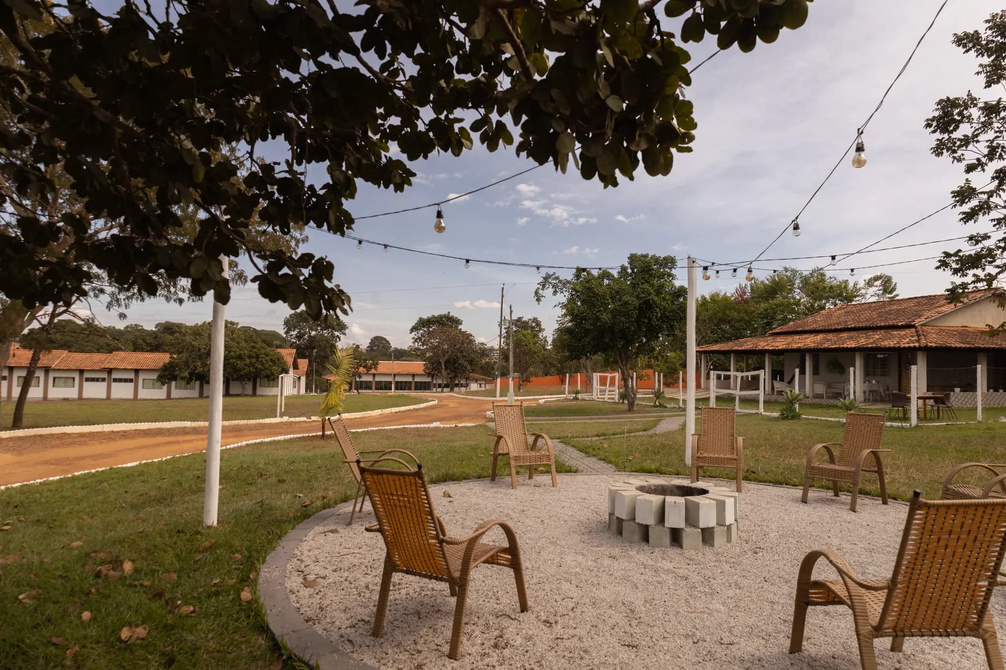 Área de convivência ao ar livre do Recanto Impactados